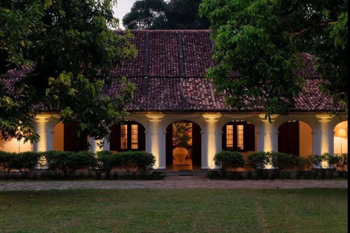 30+ Mẫu biệt thự Indochine đẹp nhất 2026 (kèm mặt bằng & chi phí thực tế) 4 Mẫu biệt thự Indochine 1 tầng mang đến không gian sống yên bình và gần gũi thiên nhiên (Ảnh: Sưu tầm)