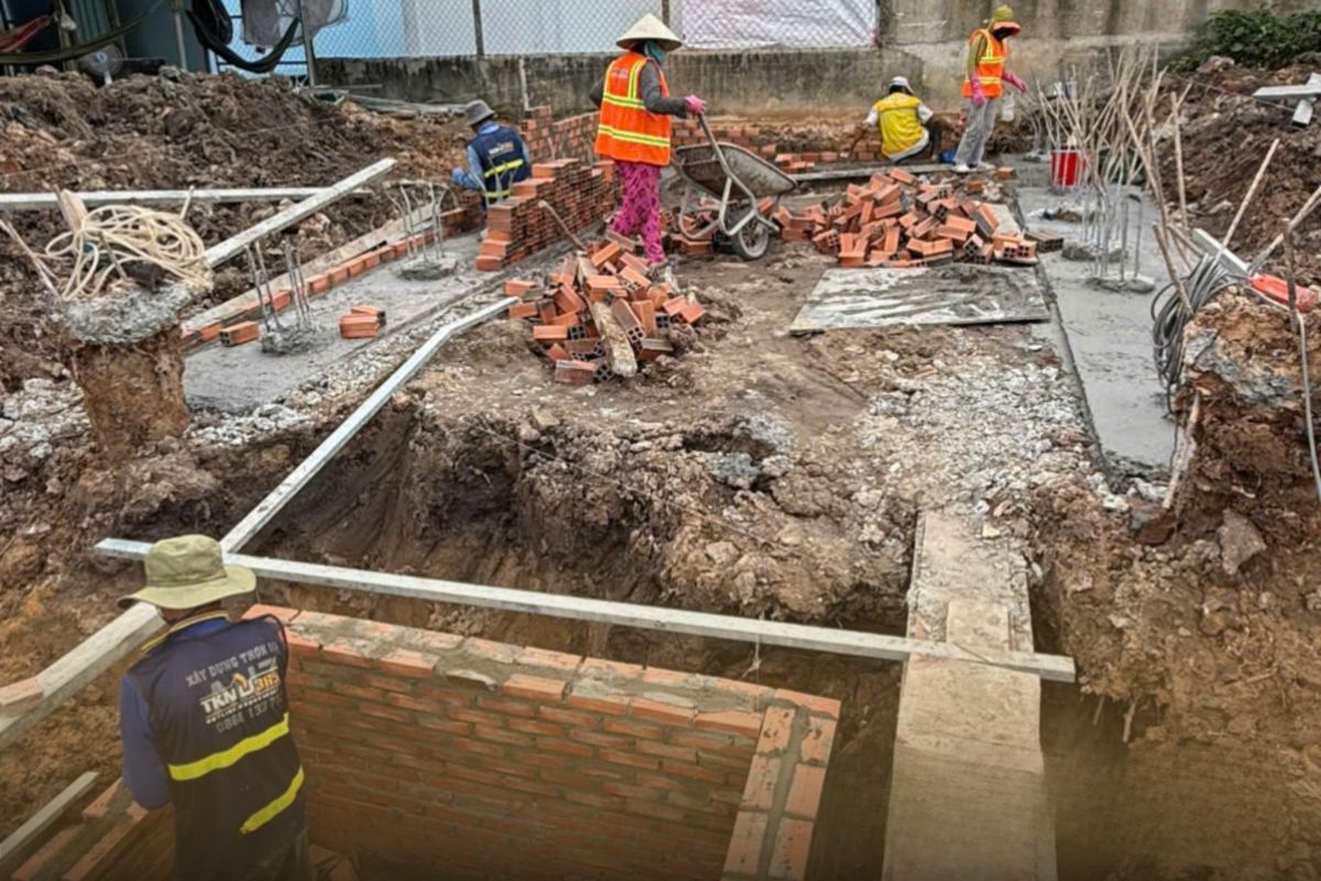 Quy trình thiết kế thi công biệt thự chi tiết và chuyên nghiệp 2026 6 Thi công phần thô là giai đoạn quyết định độ bền vững trong toàn bộ thi công biệt thự