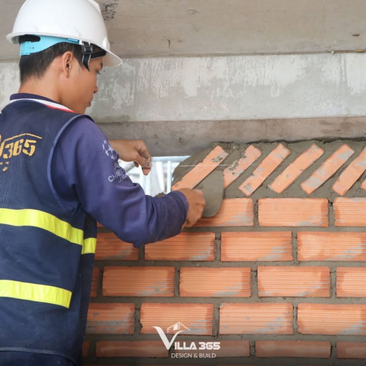 Báo giá thiết kế biệt thự quận 10 cập nhật mới nhất 2026 36 Giám sát tác giả giúp đảm bảo công trình được thi công đúng theo hồ sơ thiết kế (Ảnh: Sưu tầm)