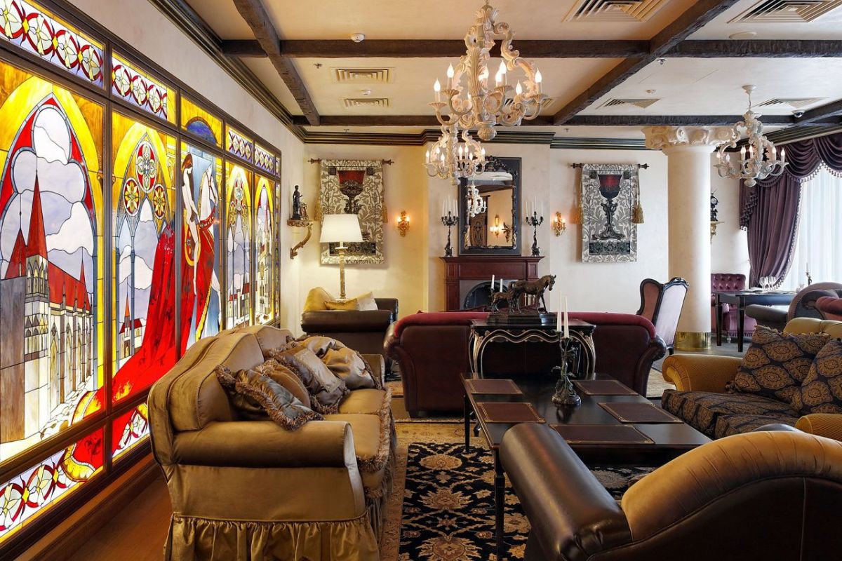 Kiến Trúc Gothic Là Gì? Đặc Trưng Cốt Lõi & Công Trình Tiêu Biểu 20 Nội thất Gothic sử dụng vật liệu và gam màu trầm để tạo chiều sâu sang trọng, huyền bí (Ảnh: Sưu tầm)