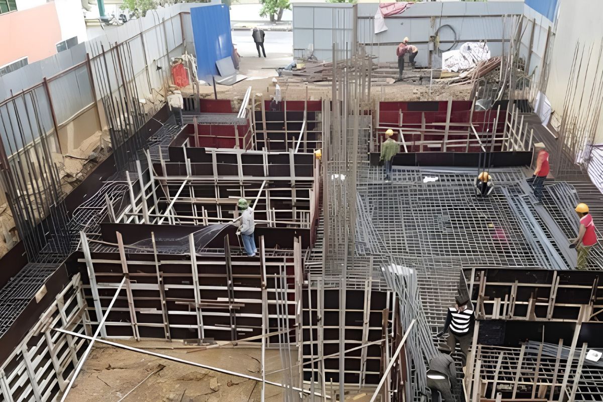 Hiểu rõ ưu nhược điểm móng bè giúp gia chủ lựa chọn giải pháp nền móng phù hợp hơn cho nhà phố, biệt thự và công trình dân dụng (Ảnh: Sưu tầm)