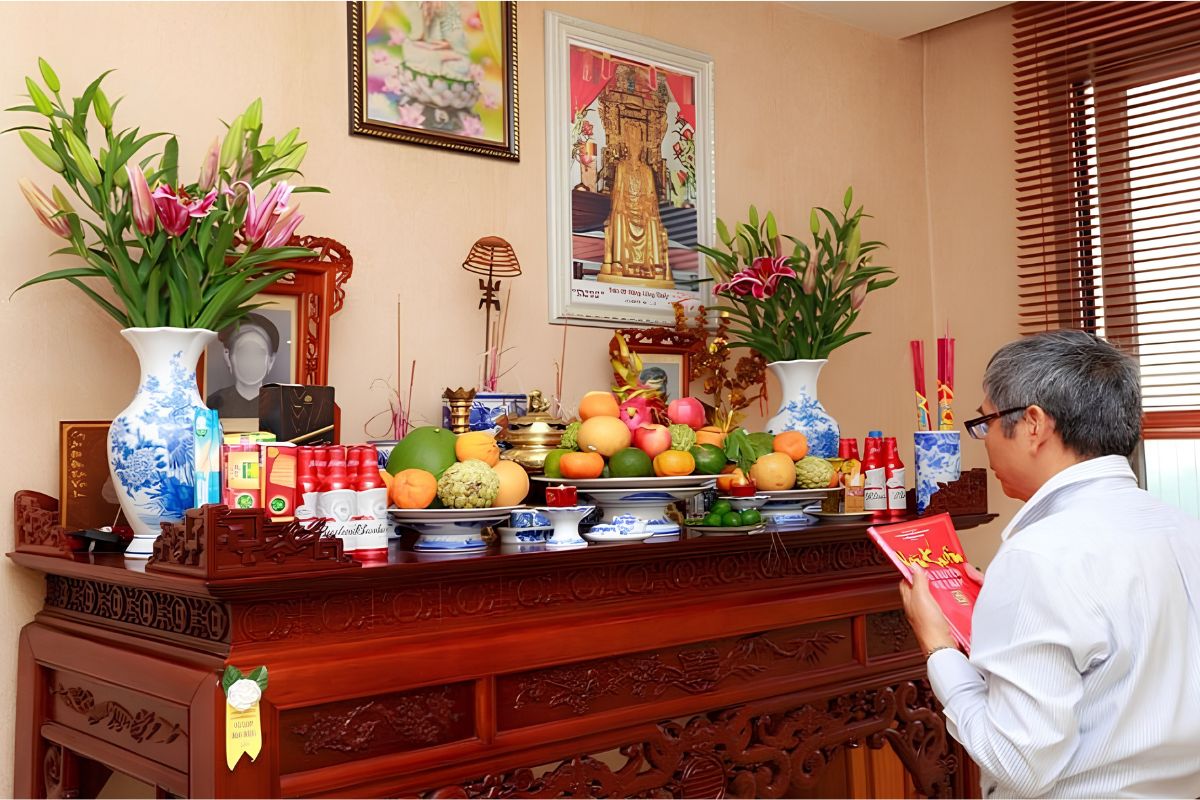 Người cho mượn tuổi làm nhà nên có tuổi phù hợp, sức khỏe tốt và thuận tiện tham gia các nghi lễ xuyên suốt quá trình xây dựng  (Ảnh: Sưu tầm)