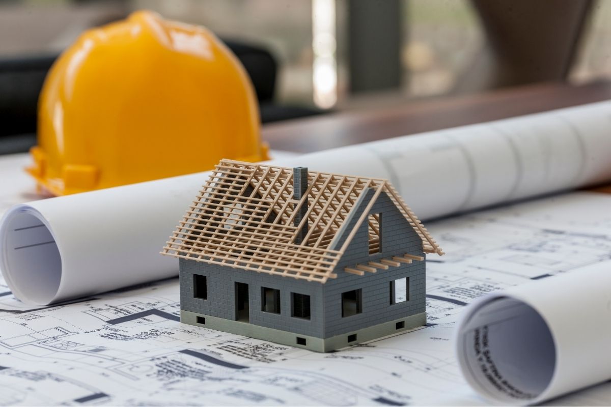 Tuổi Quý Dậu xây nhà năm 2026 có tốt không? Luận giải chi tiết 6 Với câu hỏi Quý Dậu 1993 xây nhà tháng nào tốt năm 2026, gia chủ có thể tham khảo các tháng 4, 8, 9 và 12 âm lịch trước khi chọn thời điểm khởi công cụ thể (Ảnh: Sưu tầm)