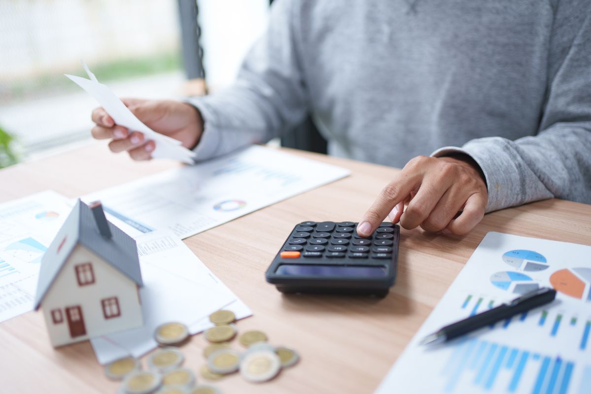 Báo giá dịch vụ thiết kế biệt thự Cần Thơ mới nhất 2026 11 Chi phí thiết kế biệt thự Cần Thơ được phân chia theo gói đầu tư, giúp gia chủ dễ so sánh và dự trù ngân sách ngay từ đầu (Ảnh: Sưu tầm)